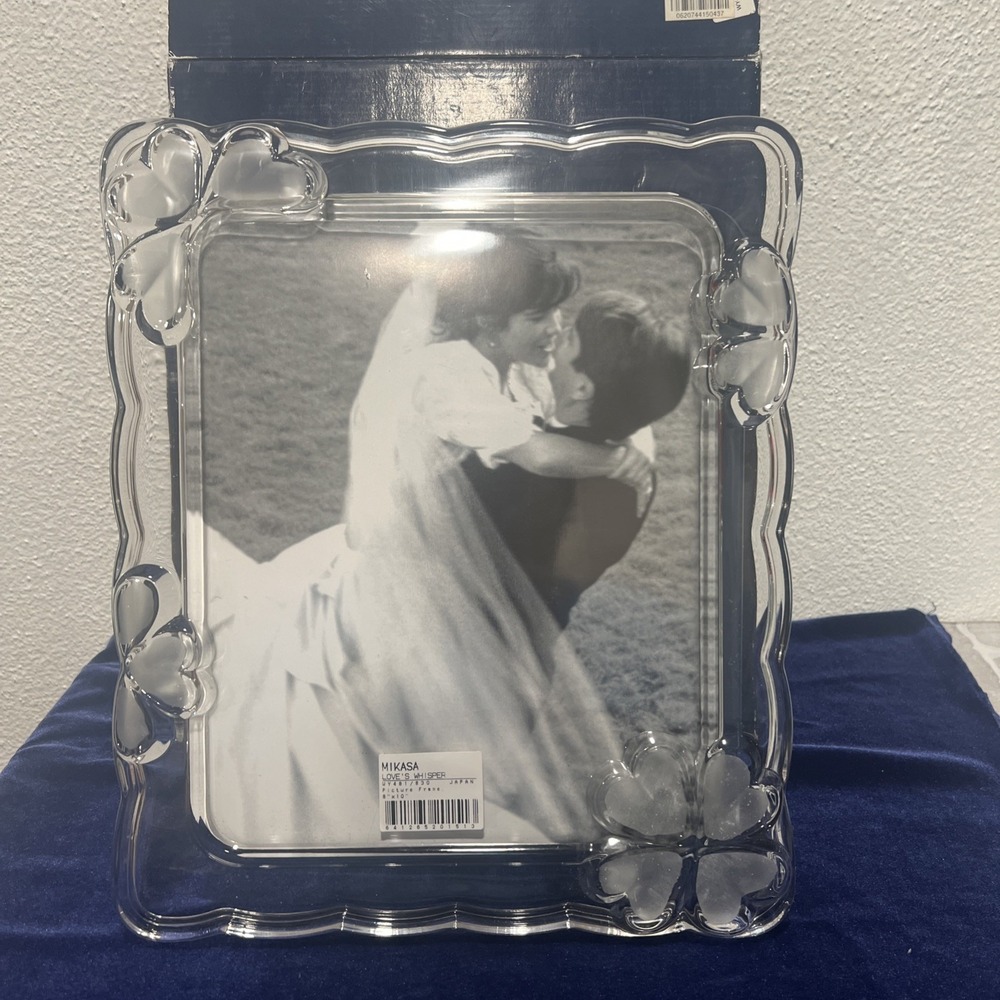 MIKASA Sweethearts Christal Clear Glass 8'' X 10''  Picture Frame NEW
